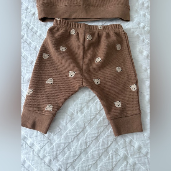 NWOT - Carter’s Matching Set - Picture 6 of 7